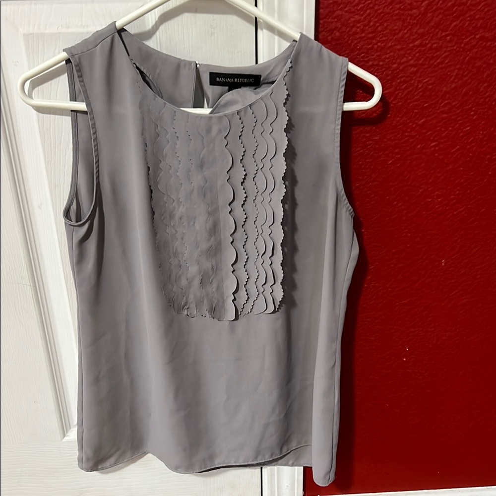 Banana Republic Gray Ruffled Sleeveless Blouse